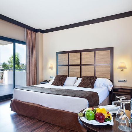 Aparthotel Attica 21 Valles Сабадел Екстериор снимка
