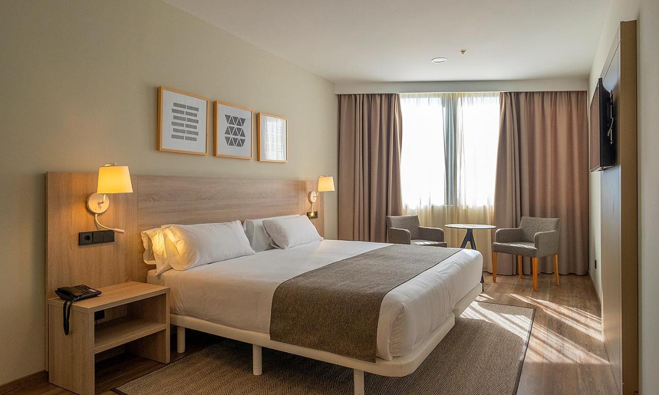 Aparthotel Attica 21 Valles Сабадел Екстериор снимка